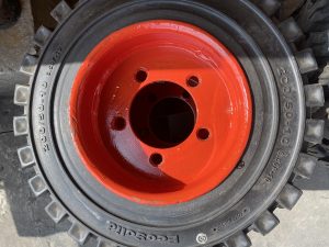 solid forklift truck tyres - cova claudio e figli gomme srl